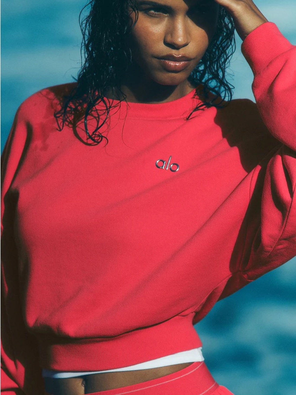 Alo Cropped Accolade candy pink